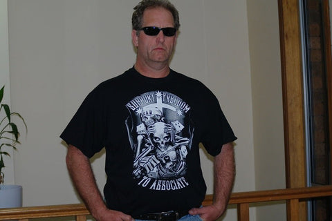 BIKER SKULL EUREKA FLAG T SHIRT SUPPORT FREEDOM TO ASSOCIATE SHORT SLEEVE NO VLAD